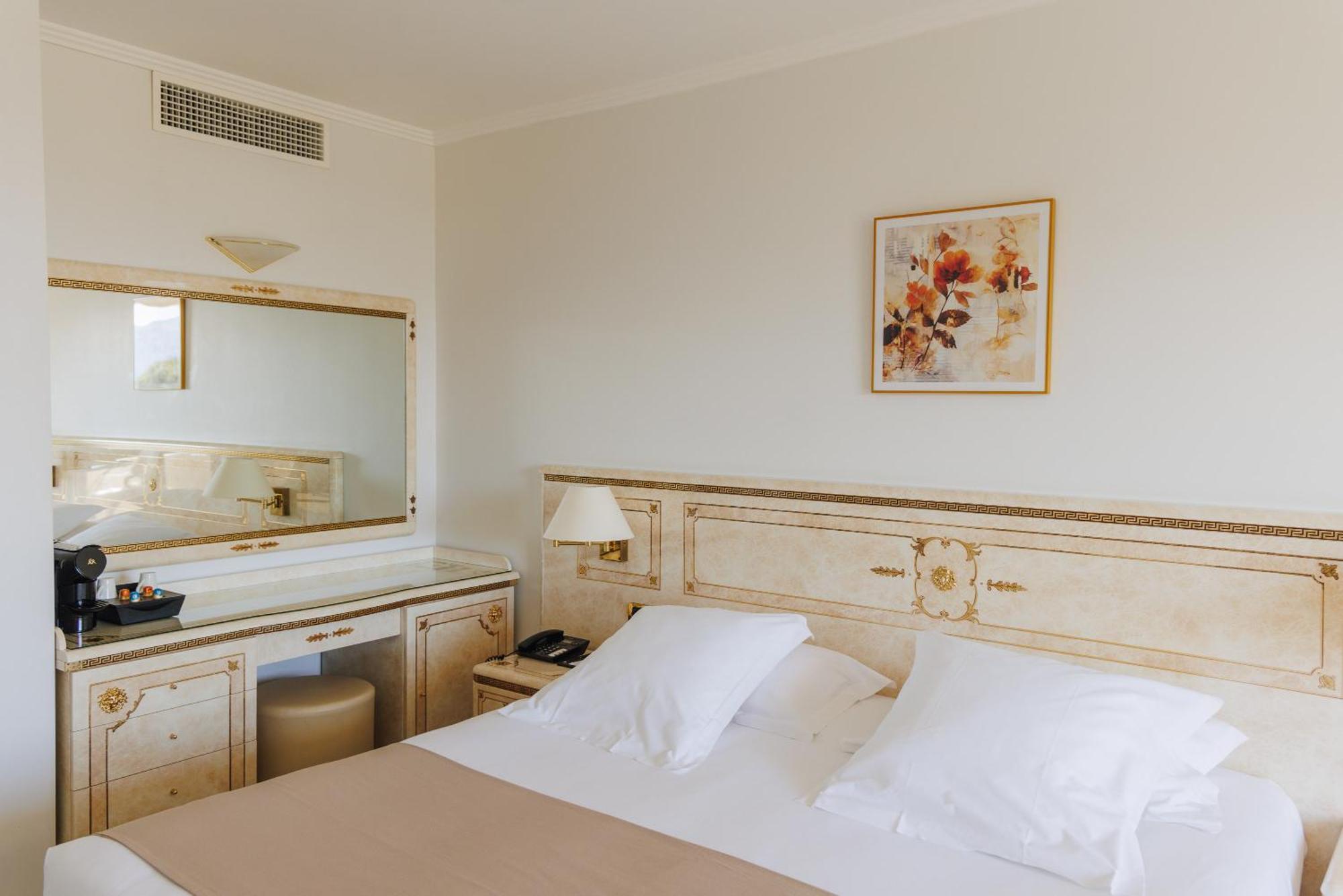 Hotel Corsica & Serena 5*