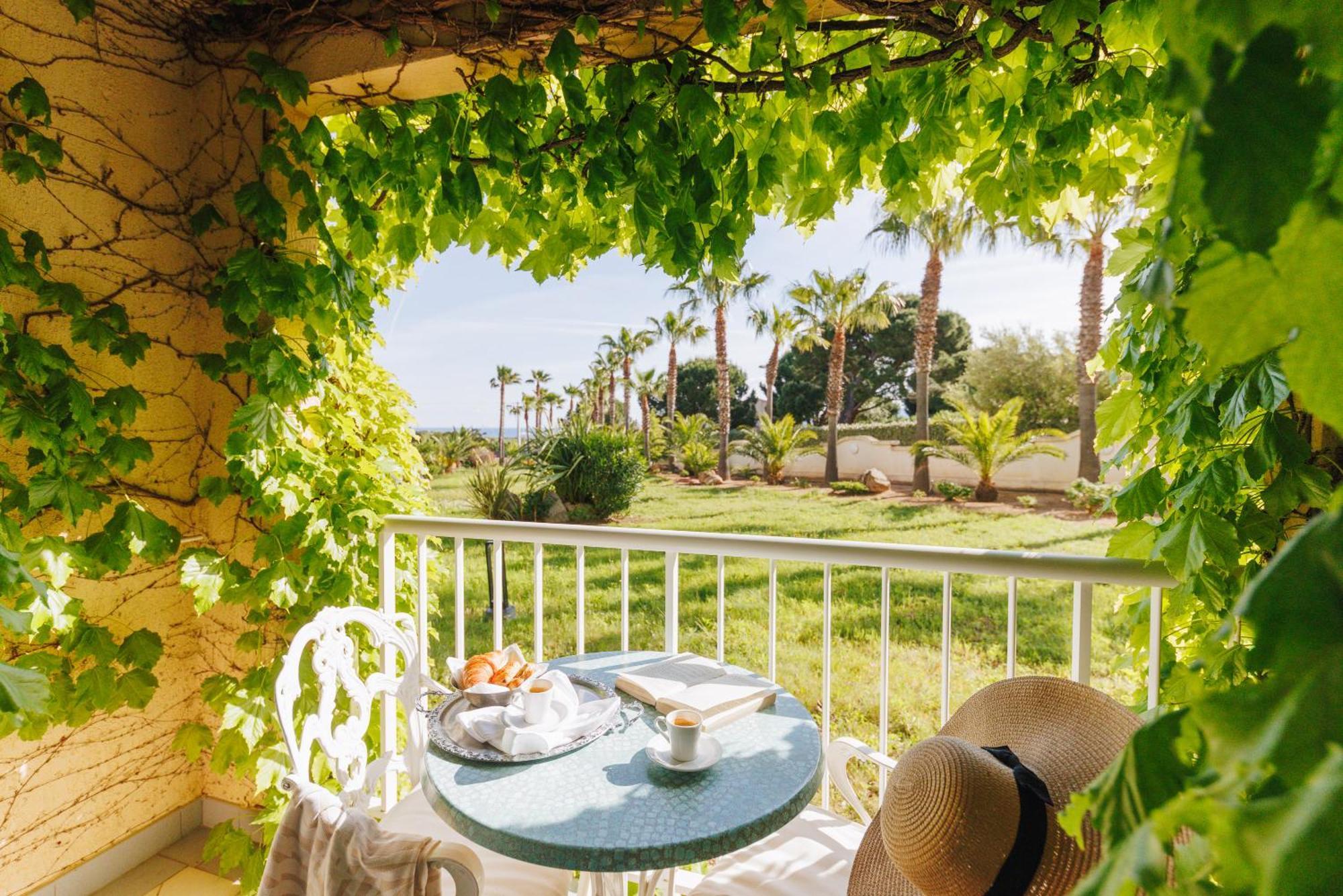 Hotel Corsica & Serena Calvi (Corsica)